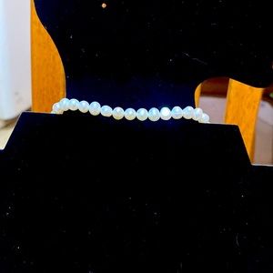 Fresh water pearl choker with magnetic clasp.